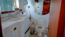 Classic Yacht El Bandido -  Guest Ensuite